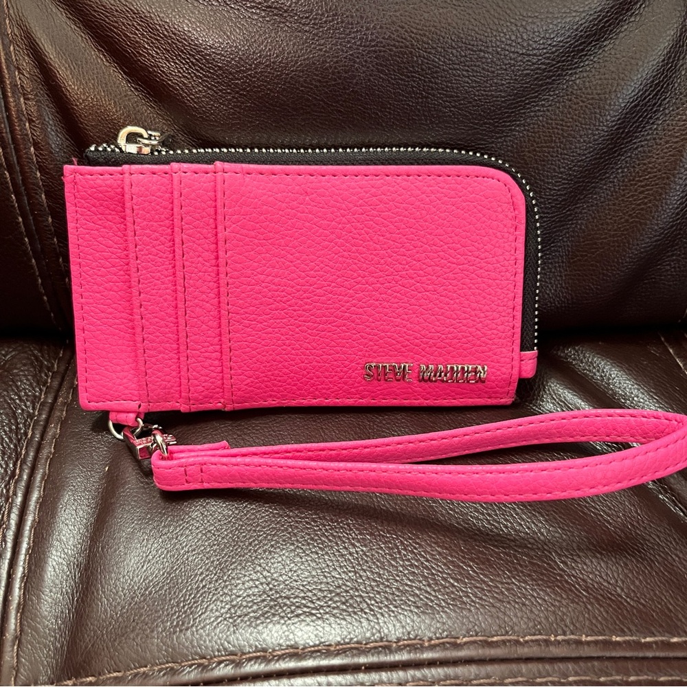 Steve Madden Wristlet/Wallet - like NEW